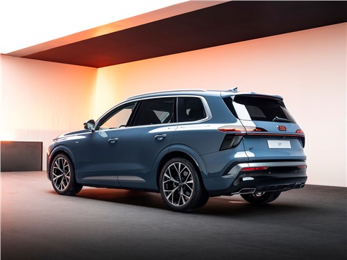 Audi Q7 (2026) вид сзади