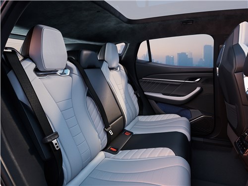 Предпросмотр renault filante e-tech 250 (2026) задний диван
