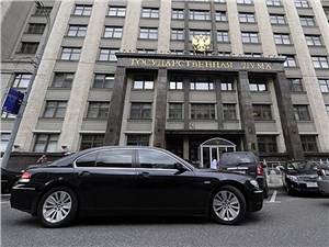 Депутаты решили пересадить региональных чиновников на автомобили подешевле