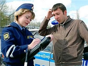 Автомобилистам выдадут пособие по общению с инспекторами ГИБДД