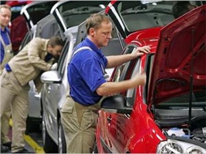 Производство новых автомобилей в России упало на 1,3%