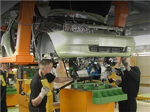 Российским автопроизводителям дали денег