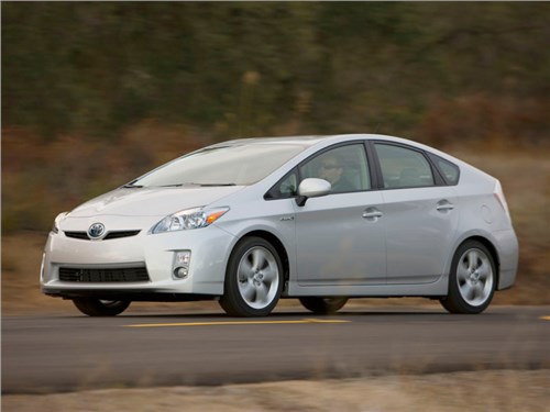 Toyota отзывает 1,4 миллиона машин для сервисной проверки подушек безопасности