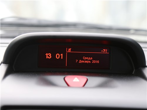 Peugeot Expert Profi Transformer 2014 дисплей