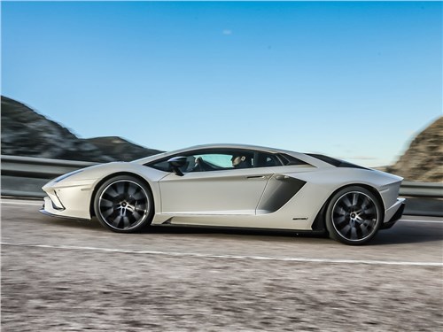 Lamborghini выпустила последний экземпляр Aventador