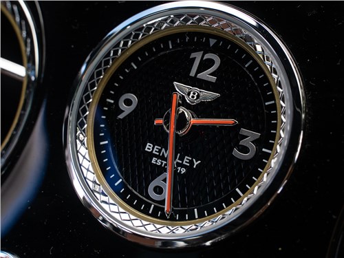 Bentley Continental GT V8 (2020) часы