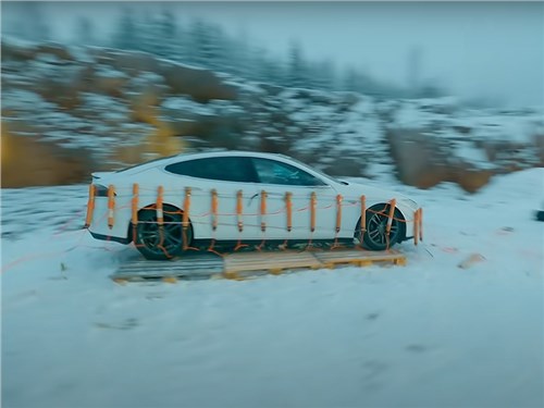 В Финляндии разобрались с Tesla при помощи взрыва
