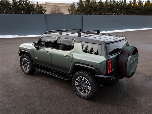 Hummer EV: вид сзади