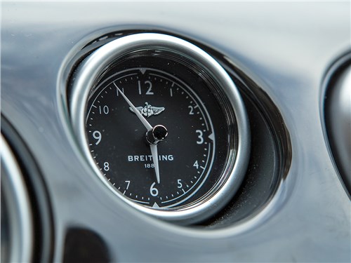 Bentley Continental Flying Spur 2013 часы