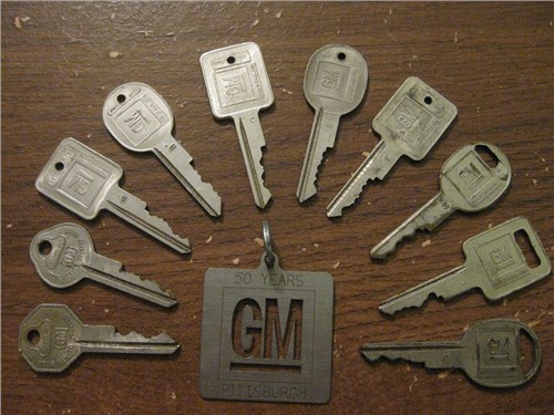 В 2016 году российские продажи General Motors сократились наполовину