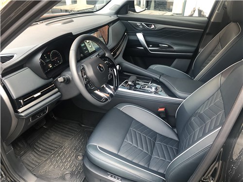 Changan CS95 (2023) передние кресла