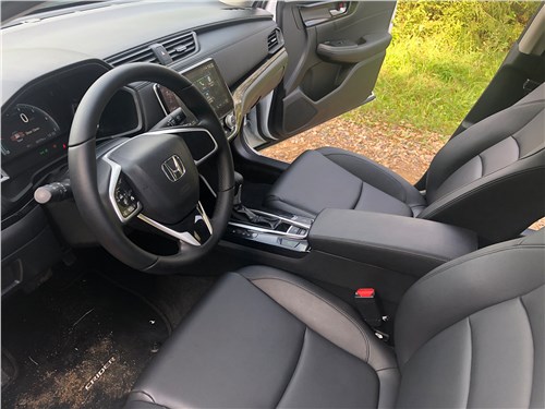 Предпросмотр honda crider (2018) передние кресла