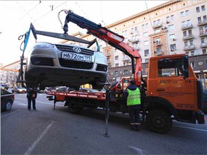 Столичные власти будут выплачивать компенсации тем, чьи автомобили пострадают во время эвакуации