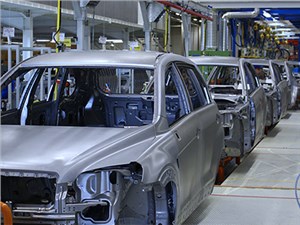 Производство автомобилей в России за период с начала года сократилось на 1,4% 