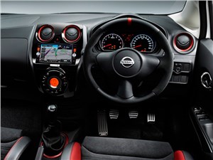 Nissan Note Nismo 2015 водительское место
