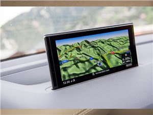 Audi Q7 2015 дисплей