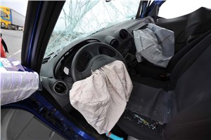 Конгресс США требует от компании Takata отозвать 18 млн комплектов подушек безопасности