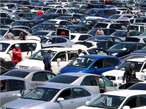Аналитики прогнозируют падение российского авторынка в 2016 году до 1,2 млн автомобилей