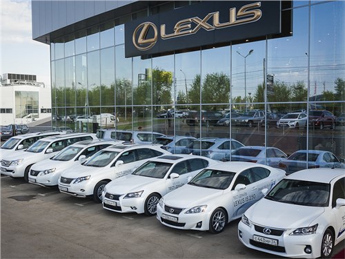 Lexus поставил рекорд по продажам в России