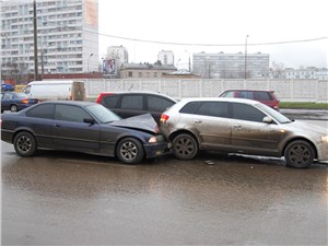 Треть российских водителей попадали в аварии из-за неумения вовремя тормозить