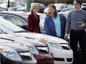 Россияне все чаще приобретают подержанные автомобили через дилерские центры