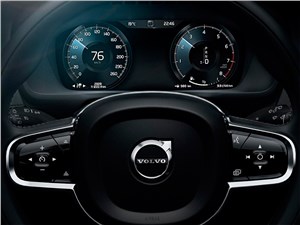 Volvo XC90 2015 приборная панель
