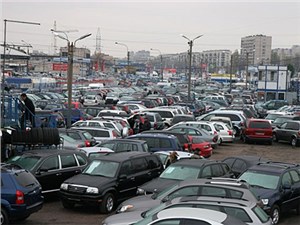 Автомобили с пробегом становятся все популярнее на фоне кризиса российский экономики
