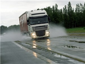 Власти против ограничений движения большегрузов по России