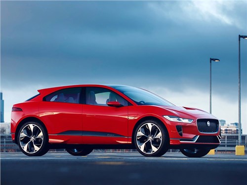 Jaguar Land Rover отправляет свои автомобили на переплавку
