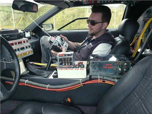 Построен настоящий DeLorean с дистанционным управлением