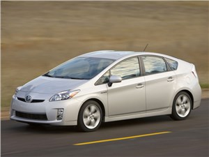 Toyota отзывает 242 тысячи гибридов с неисправными тормозами