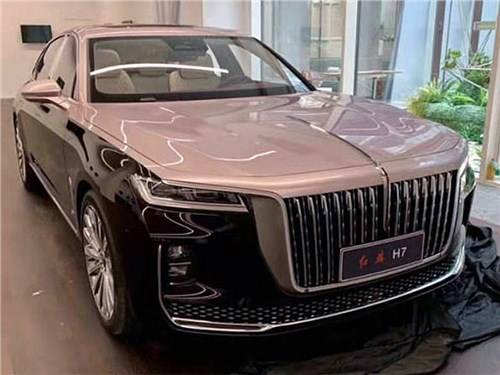 Дизайнеры Rolls-Royce нарисовали автомобиль для партии