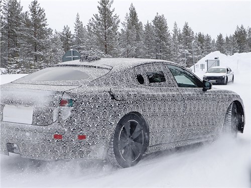 Новость про Jaguar XJ - Электрический Jaguar XJ замечен на тестах