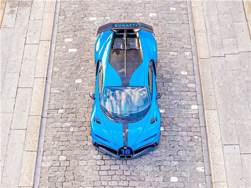 Bugatti разогнали до 400 километров в час