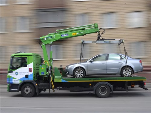 Мэр столицы предложил эвакуировать громкие автомобили