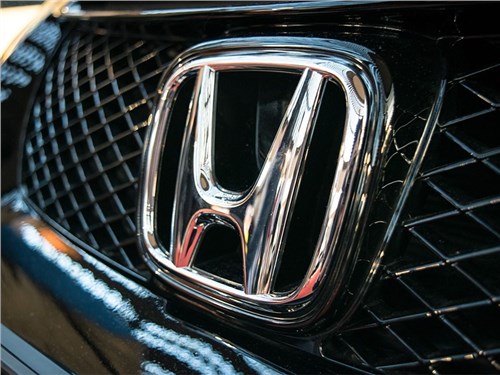 Новость про Honda - Автомобили Honda начнут копаться в водительских мозгах