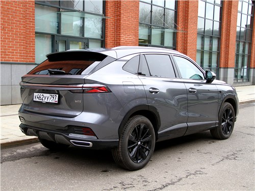 Москвич М70 (2026) вид сзади