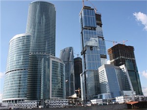 Летом в Москве появится первая зона платной парковки за пределами Садового Кольца