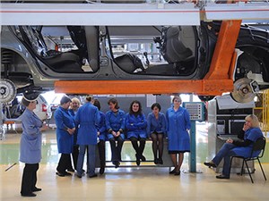 Под сокращение попадут около 13 тысяч сотрудников ОАО «АвтоВАЗ»