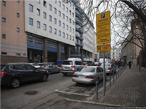 Зона платной парковки расширится до Третьего транспортного кольца уже в августе