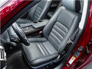 Lexus IS 2014 передние кресла