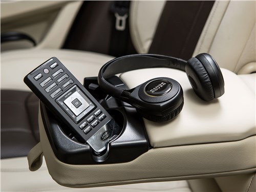 Land Rover Range Rover Evoque 2016 наушники и пульт для аудиосистемы