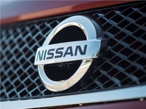 Новость про Nissan - Nissan вновь перенес премьеру спорткара 400Z