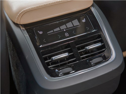 Volvo XC60 (2018) климатическая установка