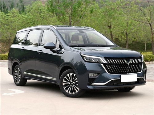 Wuling Jiachen привезли в Россию 