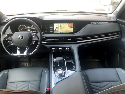 Changan CS95 (2023) салон