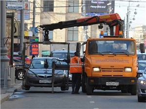 За полтора месяца в Москве было платно эвакуировано более 4 тысяч автомобилей