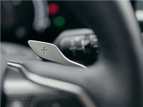 Lexus NX (2022) руль