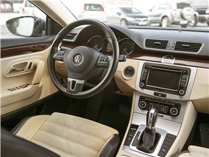 Volkswagen Passat CC 2011 водительское место
