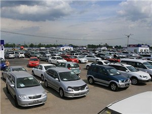 Продажи легковых машин в РФ выросли на 10%